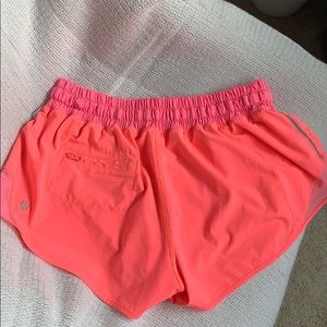 Lululemon hotty hot shorts hot pink size 6
